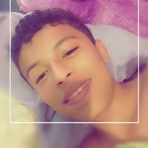 Meet your Posher, Carlos